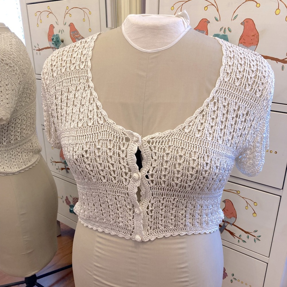 Vintage 80s crochet bolero crop top